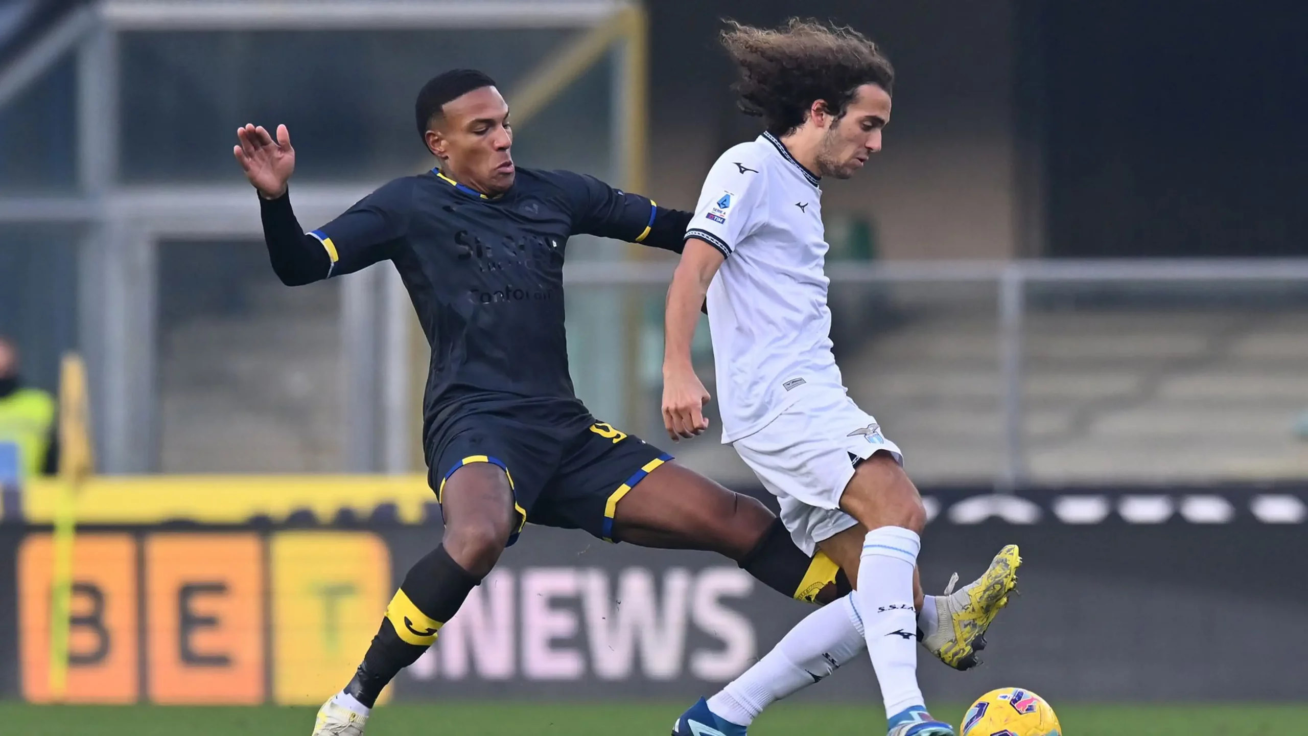 LIVE Lazio-Verona 1-0: cecchino Zaccagni, Henry si divora il pareggio